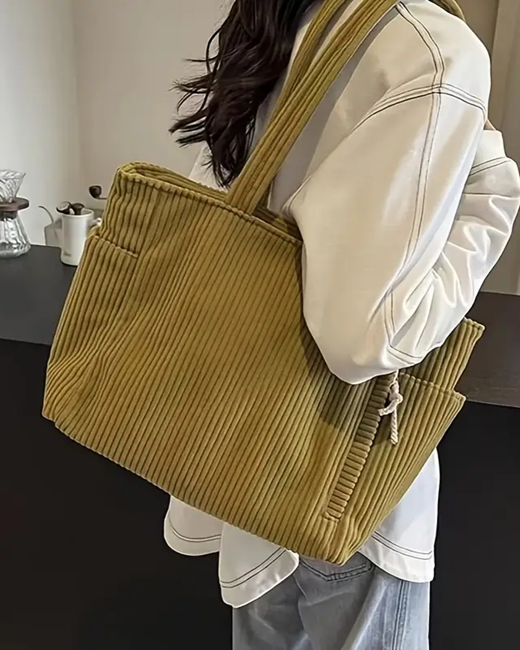 Tilda – Gerippte Tragetasche mit Kordel-Detail